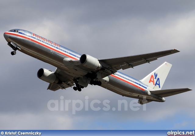 N390AA, Boeing 767-300ER, American Airlines