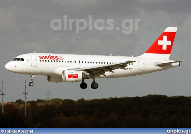 HB-IPT, Airbus A319-100, Swiss International Air Lines