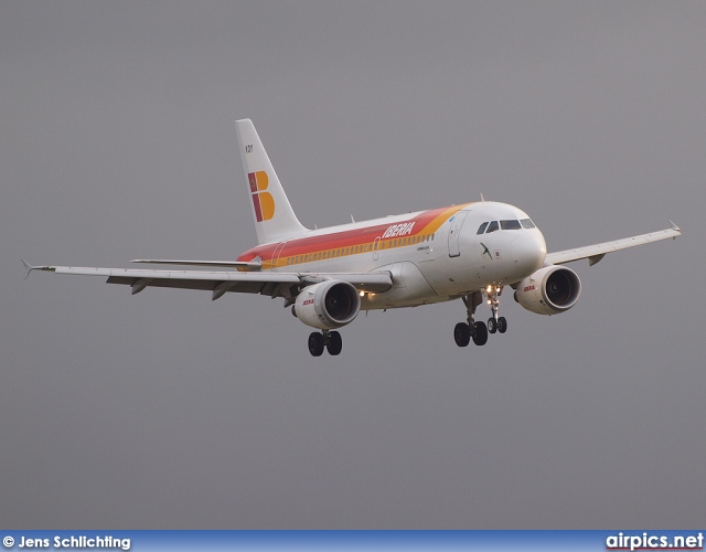 EC-KOY, Airbus A319-100, Iberia