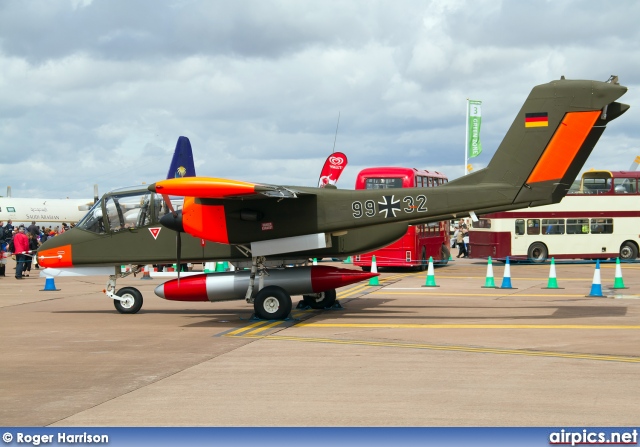 G-BZGK, North American (Rockwell) OV-10-B Bronco, Bronco Demo Team