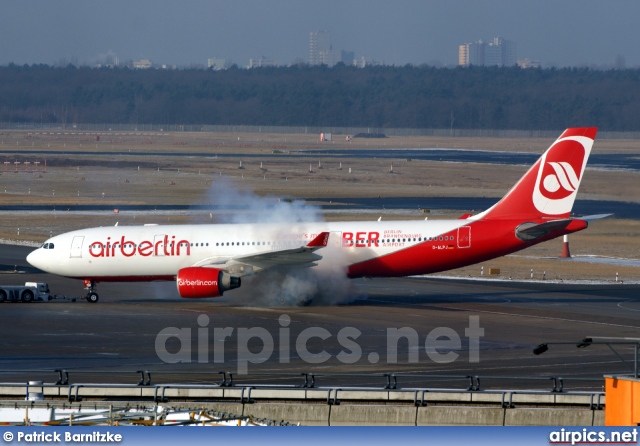 D-ALPJ, Airbus A330-200, Air Berlin