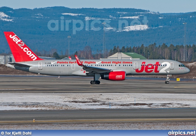 G-LSAB, Boeing 757-200, Jet2.com