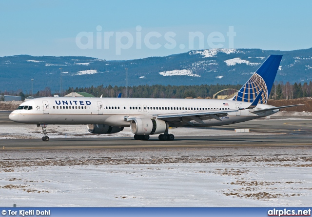 N12116, Boeing 757-200, United Airlines