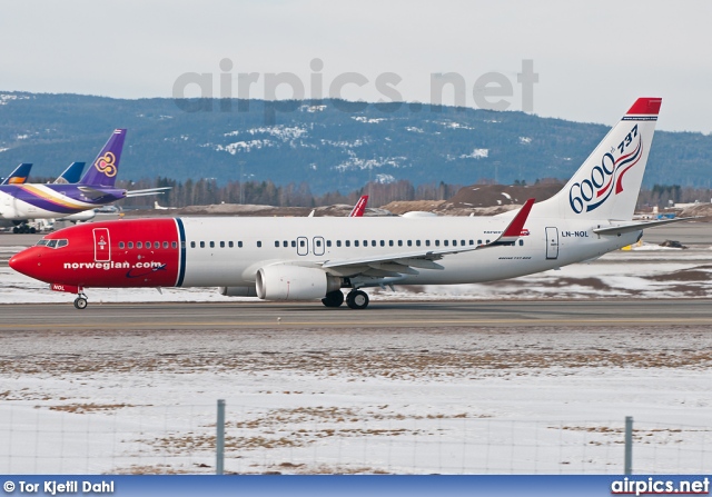 LN-NOL, Boeing 737-800, Norwegian Air Shuttle