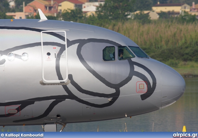 OE-LEE, Airbus A320-200, Niki