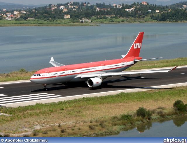 D-ALPD, Airbus A330-200, LTU International Airways