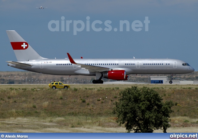 HB-IEE, Boeing 757-200, Privatair