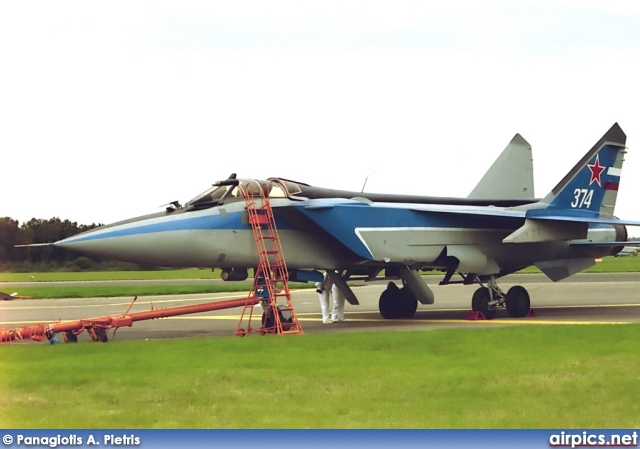 374 white, Mikoyan-Gurevich MiG-31 Foxhound- , MiG MAPO