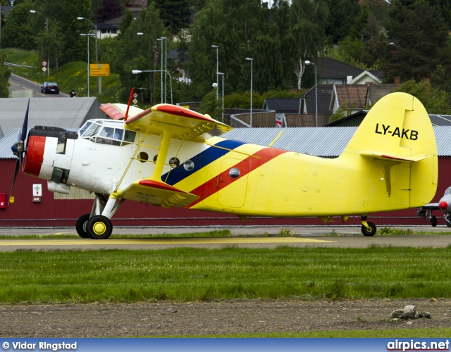 LY-AKB, Antonov An-2-R, Untitled