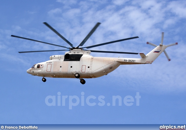 RA-06261, Mil Mi-26-T, UTair