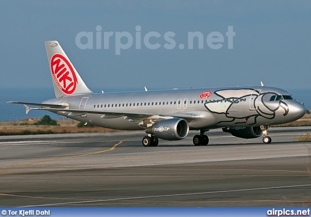 OE-LEC, Airbus A320-200, Niki