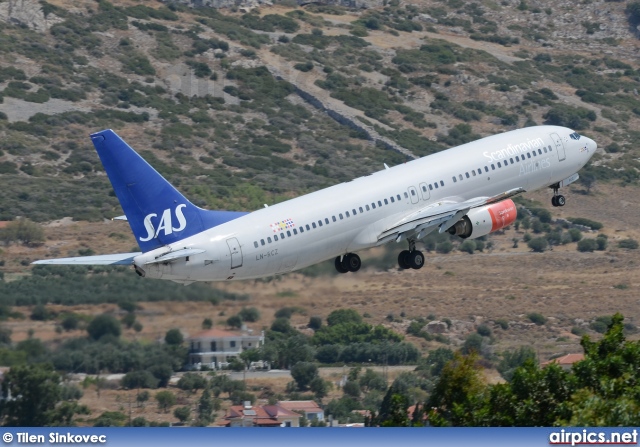 LN-RCZ, Boeing 737-800, Scandinavian Airlines System (SAS)