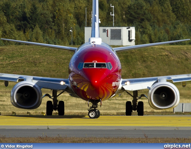 LN-DYQ, Boeing 737-800, Norwegian Air Shuttle