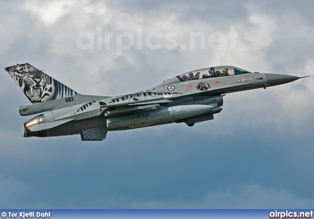 692, Lockheed F-16-BM Fighting Falcon, Royal Norwegian Air Force