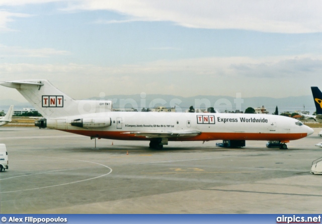 OY-TNT, Boeing 727-200Adv-F, TNT Airways