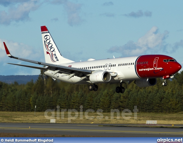 LN-NOL, Boeing 737-800, Norwegian Air Shuttle