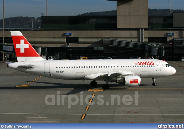 HB-IJD, Airbus A320-200, Swiss International Air Lines