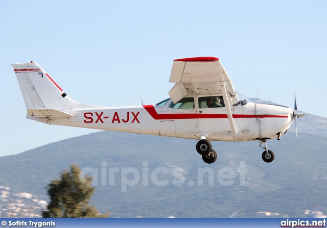 SX-AJX, Cessna 172-L Skyhawk, Private