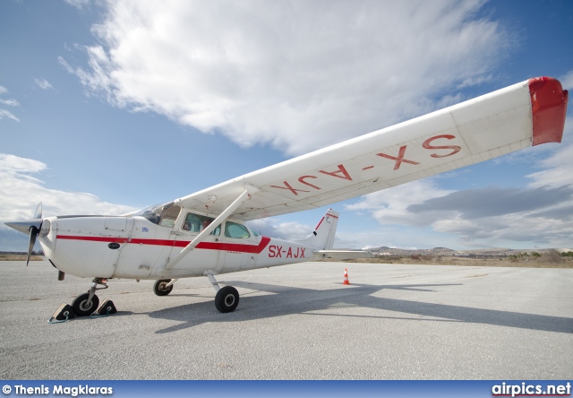 SX-AJX, Cessna 172-L Skyhawk, Private