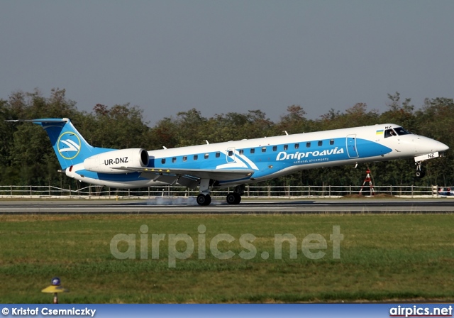 UR-DNZ, Embraer ERJ-145-LR, Dniproavia