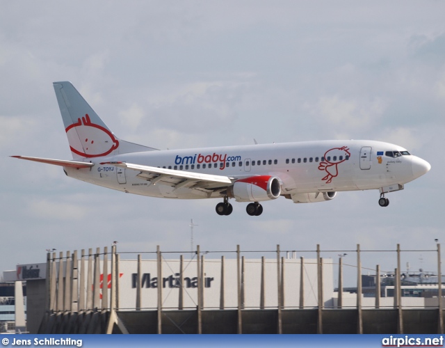 G-TOYJ, Boeing 737-300, bmibaby