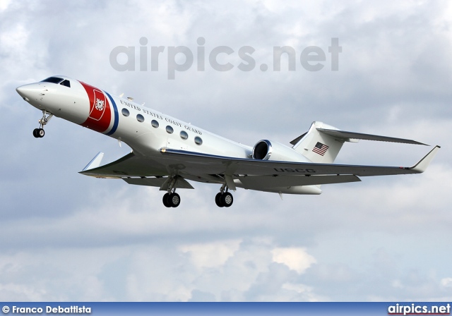 01, Gulfstream C-37-A, United States Coast Guard
