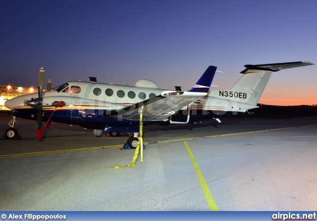 N350EB, Beechcraft 350 Super King Air, Private