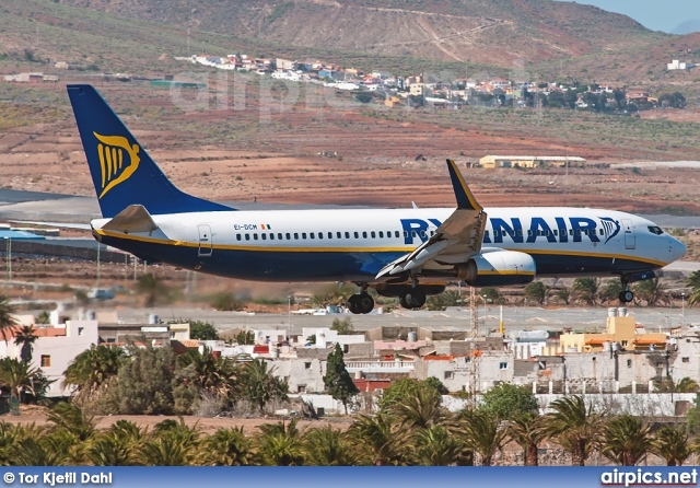 EI-DCM, Boeing 737-800, Ryanair