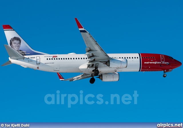 LN-NGD, Boeing 737-800, Norwegian Air Shuttle