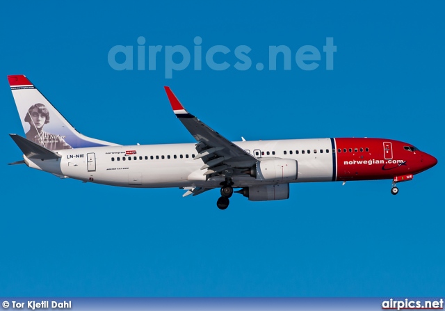 LN-NIE, Boeing 737-800, Norwegian Air Shuttle