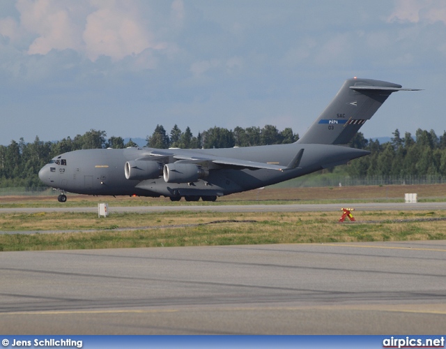 03, Boeing C-17-A Globemaster III, Hungarian Air Force