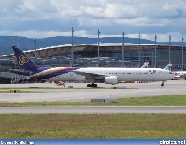 HS-TKE, Boeing 777-300, Thai Airways