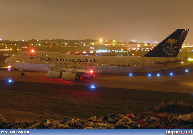 HZ-AIM, Boeing 747-300, Saudi Arabian Airlines