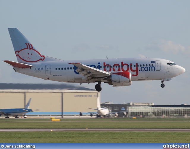 G-BVZE, Boeing 737-500, bmibaby