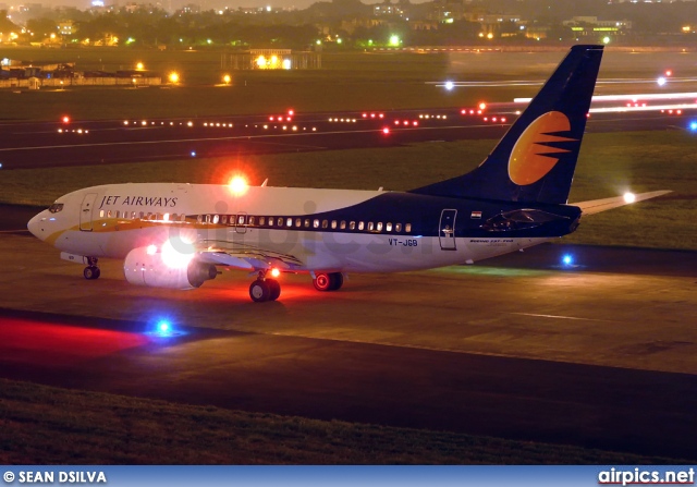 VT-JGB, Boeing 737-700, Jet Airways