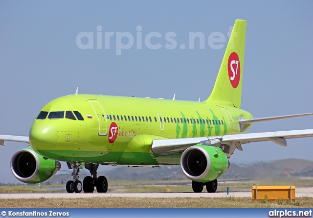 VP-BTQ, Airbus A319-100, S7 Siberia Airlines