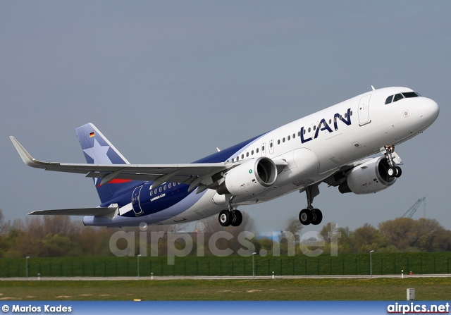 D-AUBF, Airbus A320-200, Lan Airline