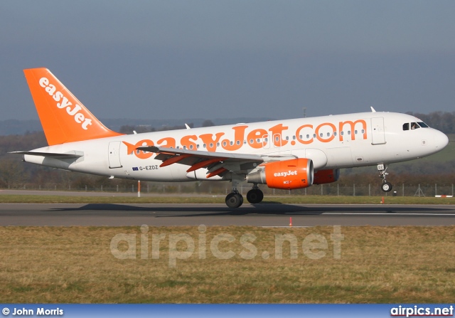 G-EZDZ, Airbus A319-100, easyJet