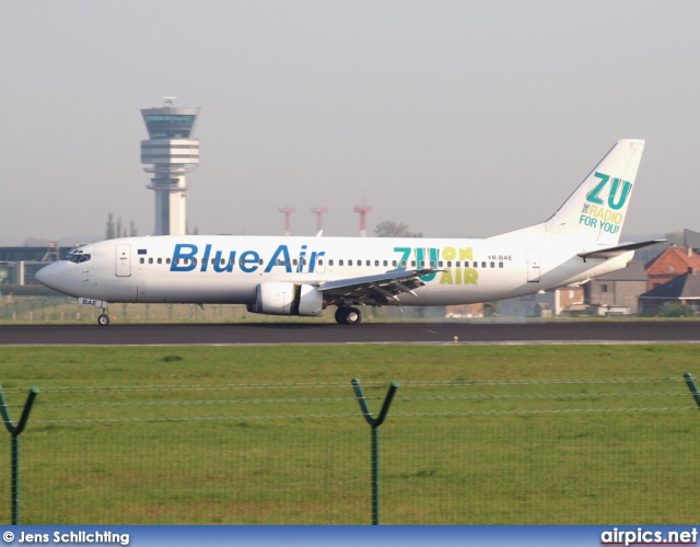 YR-BAE, Boeing 737-400, Blue Air