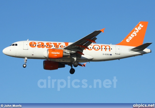 G-EZED, Airbus A319-100, easyJet