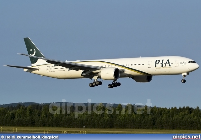 AP-BID, Boeing 777-300ER, Pakistan International Airlines (PIA)