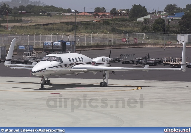 N8244L, Beech 2000-A Starship, Private