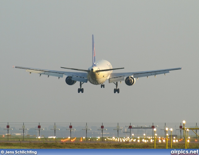 TC-OAB, Airbus A300B4-600R, Onur Air