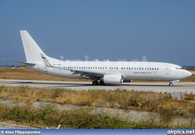 4X-EKM, Boeing 737-800, Sun d'Or International Airlines