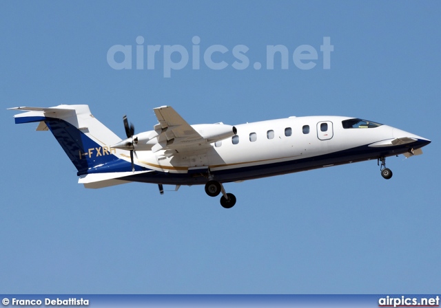 I-FXRH, Piaggio P180 Avanti, Private