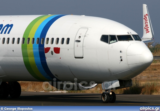 PH-HZR, Boeing 737-800, Transavia