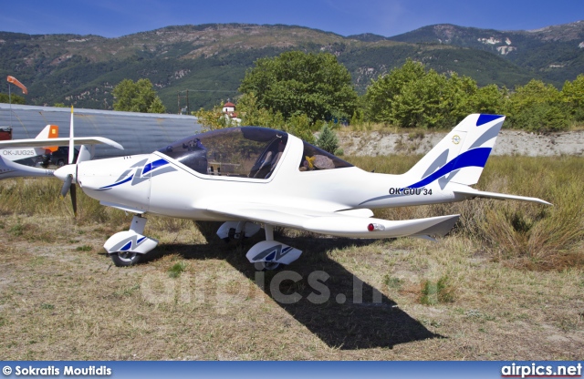 OK-GUU-34, TL Ultralight TL-2000 StingCarbon, Private