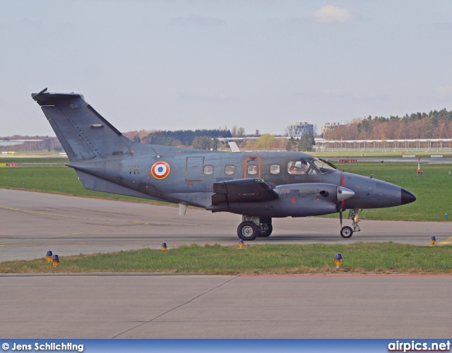 YH, Embraer EMB-121-AA Xingu, French Air Force