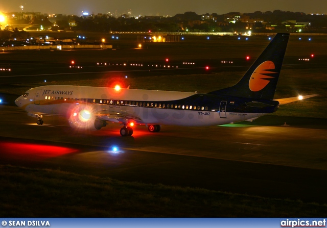 VT-JNZ, Boeing 737-800, Jet Airways