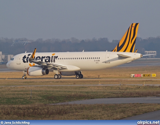 D-AUBB, Airbus A320-200, Tiger Airways